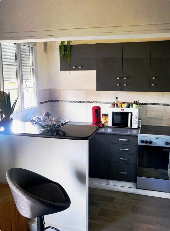 T2 Cosy Autonome H24 Parking Prive Attenant Tv 165Cm Netflix Wi-Fi Au Rez-De-Chaussee Alencon Exterior photo