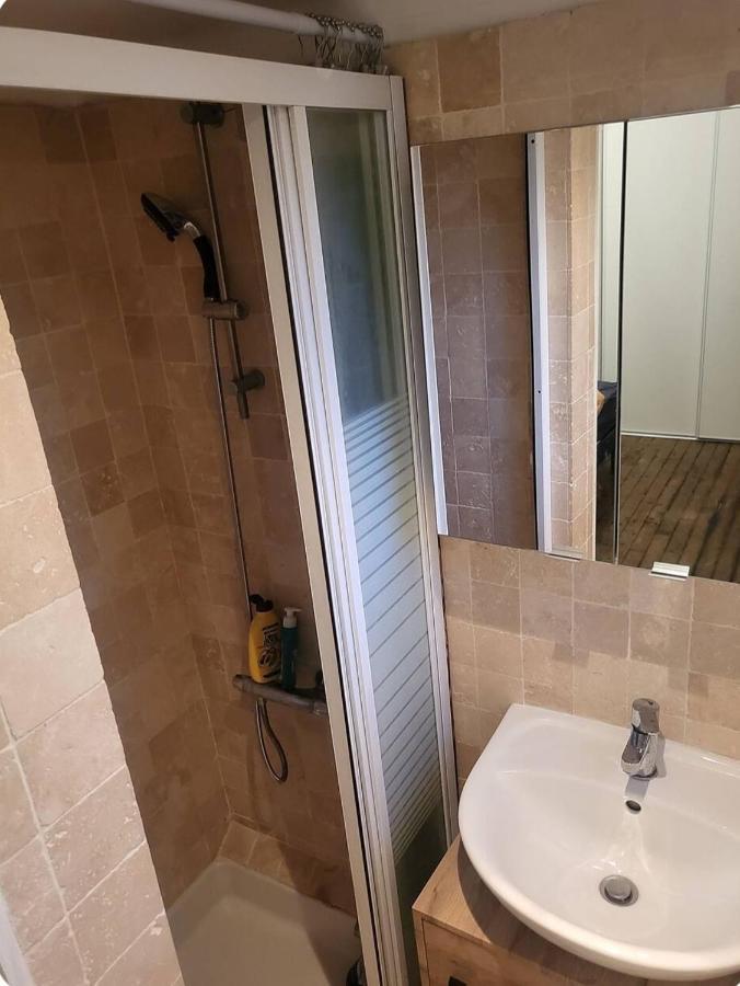 T2 Cosy Autonome H24 Parking Prive Attenant Tv 165Cm Netflix Wi-Fi Au Rez-De-Chaussee Alencon Exterior photo