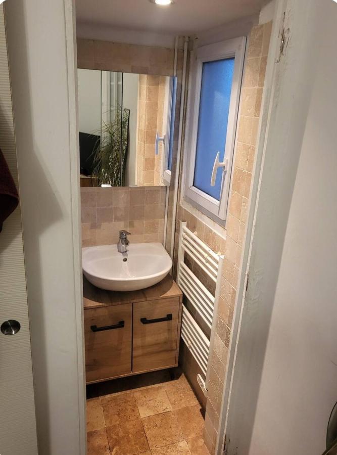 T2 Cosy Autonome H24 Parking Prive Attenant Tv 165Cm Netflix Wi-Fi Au Rez-De-Chaussee Alencon Exterior photo